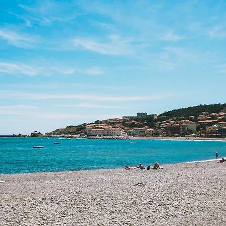 Regina's - Modern And Brand New * Banyuls-sur-Mer