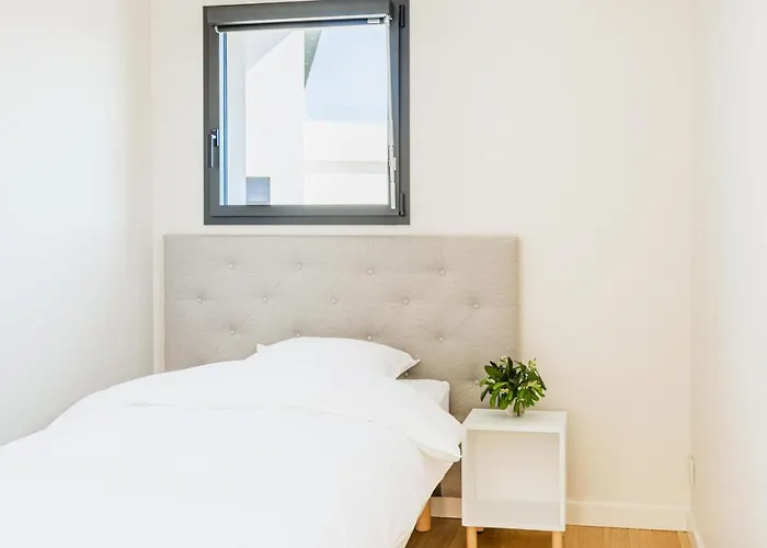Regina's - Modern And Brand New * Banyuls-sur-Mer